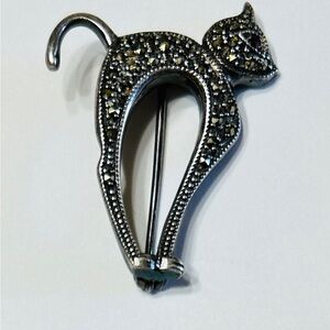 Vintage brooch, cat Sterling Silver marked 925. Marcasite with red stone eye.